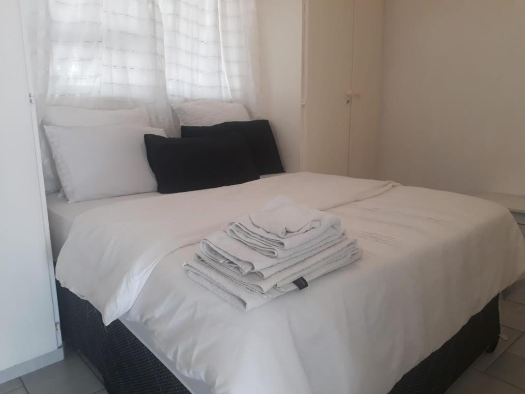 The Apartment On Katherine Street In Central Sandton Joanesburgo Exterior foto